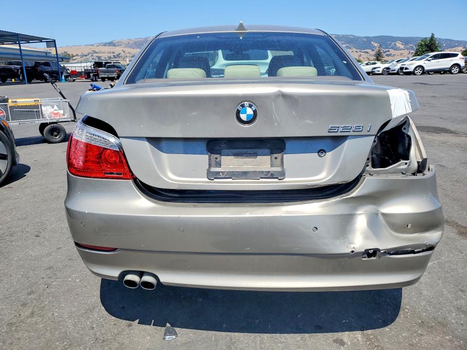 2010 Bmw 528 მანქანა იყიდება აუქციონზე, vin: WBANU5C54AC441674, აუქციონის ნომერი: 57109616