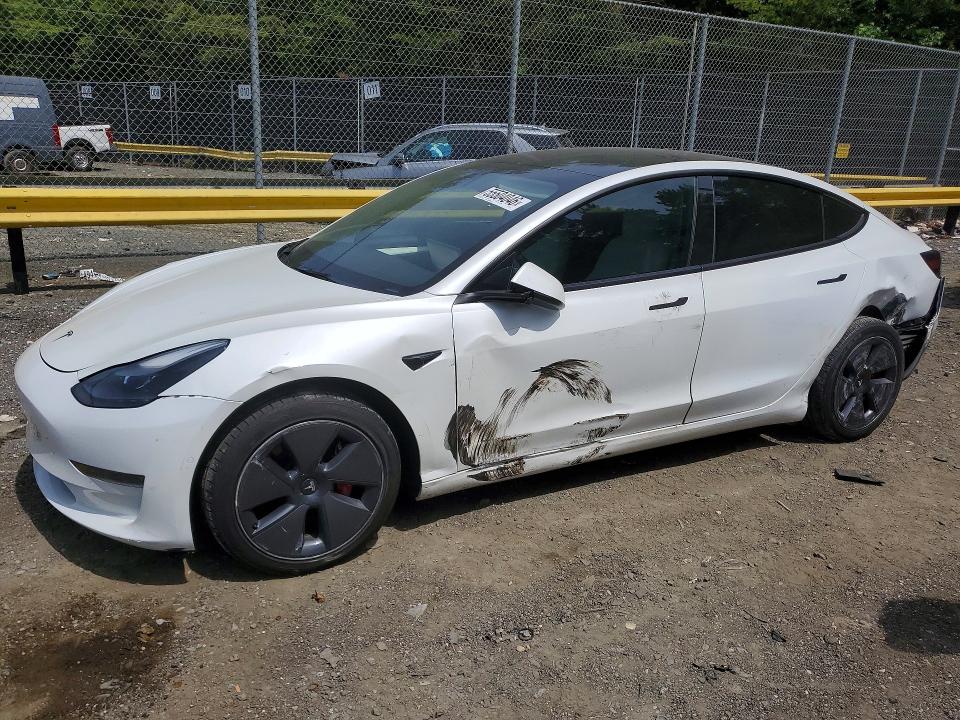 2022 Tesla Model 3 მანქანა იყიდება აუქციონზე, vin: 5YJ3E1EA8NF167009, აუქციონის ნომერი: 55504046