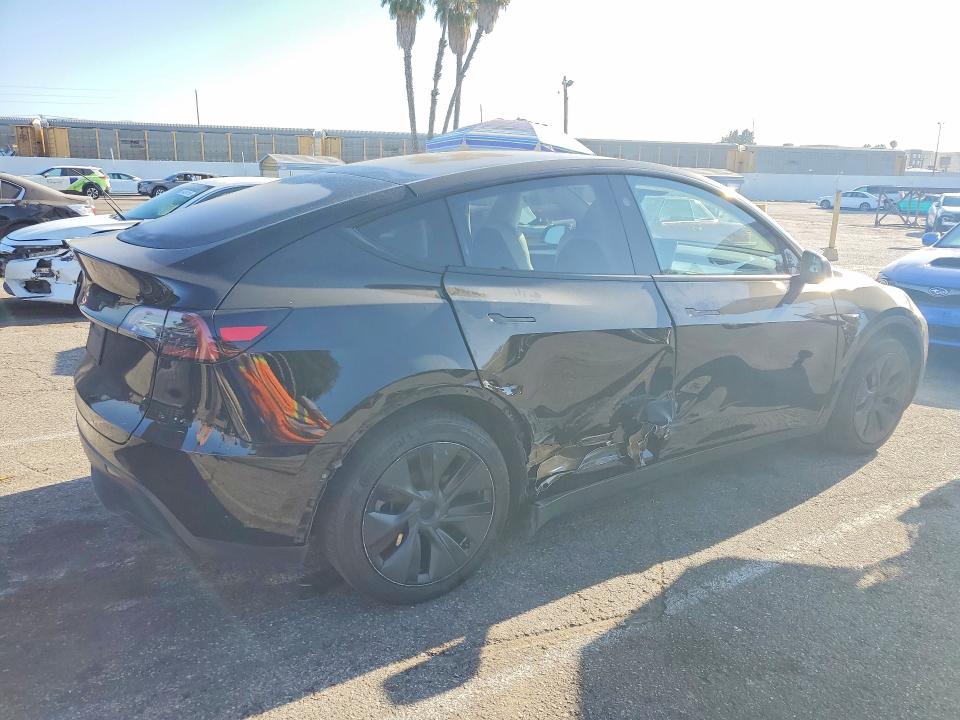 2025 Tesla Model Y მანქანა იყიდება აუქციონზე, vin: 7SAYGDED6SF233762, აუქციონის ნომერი: 57248476