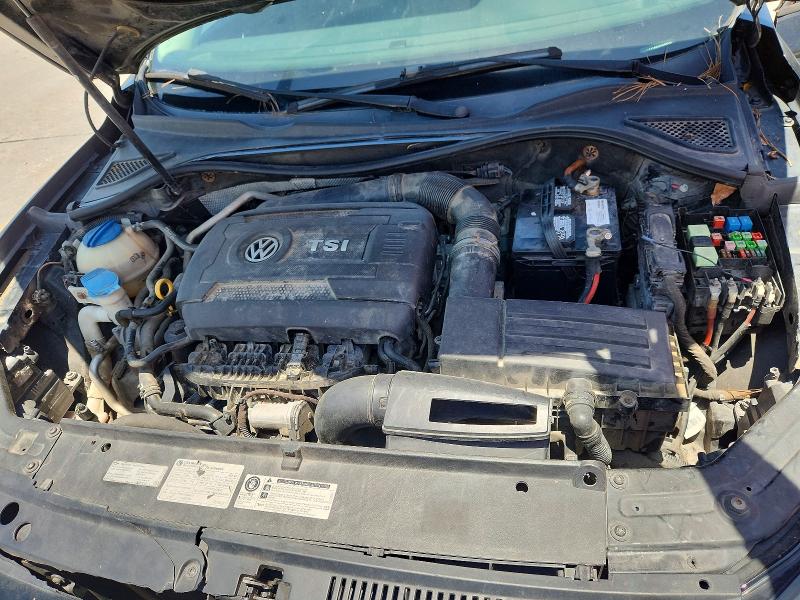 56049436 :رقم المزاد ، 1VWAT7A31FC045532 vin ، 2015 Volkswagen Passat مزاد بيع
