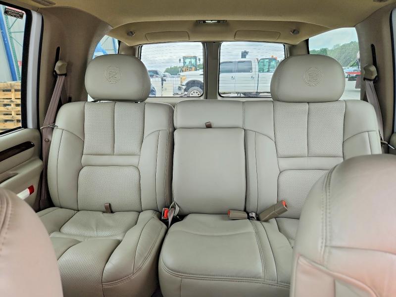 2000 Cadillac Escalade მანქანა იყიდება აუქციონზე, vin: 1GYEK13R2YR157420, აუქციონის ნომერი: 56164886