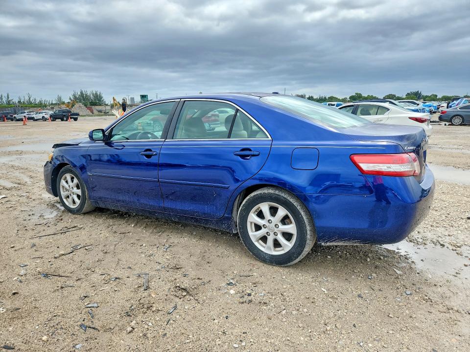 54847716 :رقم المزاد ، 4T1BF3EK1BU667783 vin ، 2011 Toyota Camry مزاد بيع