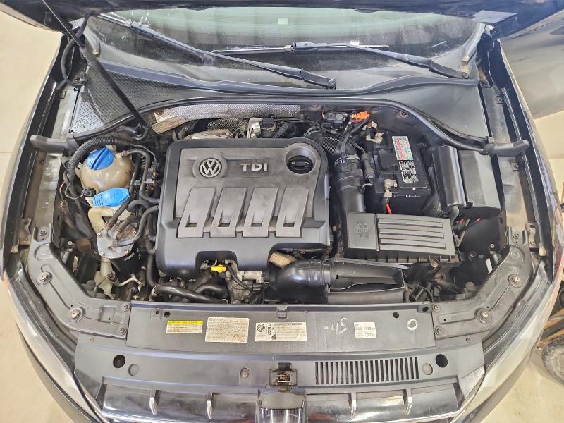 57208986 :رقم المزاد ، 1VWBN7A33EC058490 vin ، 2014 Volkswagen Passat مزاد بيع