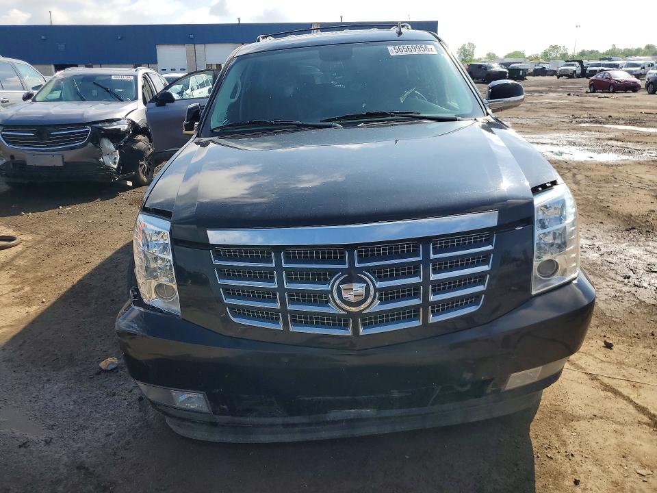 2011 Cadillac Escalade მანქანა იყიდება აუქციონზე, vin: 1GYS4BEFXBR337628, აუქციონის ნომერი: 56569956