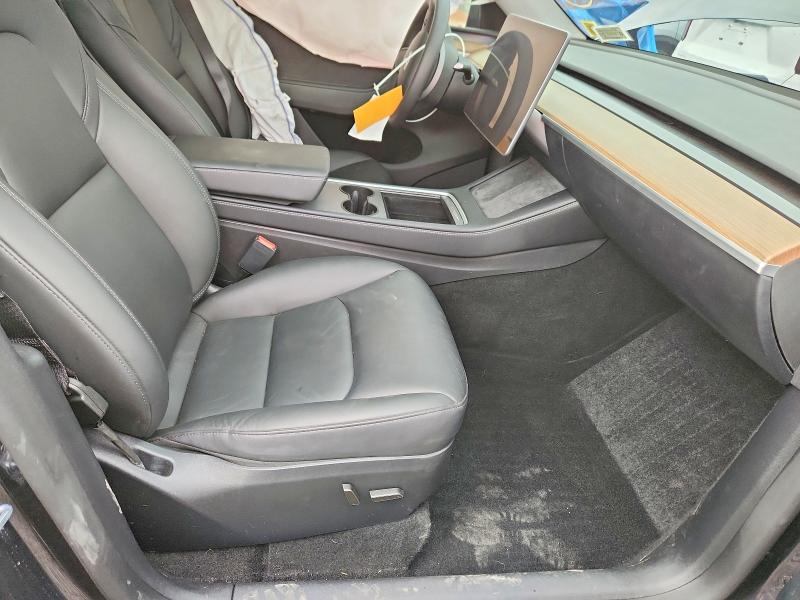 2024 Tesla Model Y მანქანა იყიდება აუქციონზე, vin: 7SAYGDEFXRA282987, აუქციონის ნომერი: 55500616