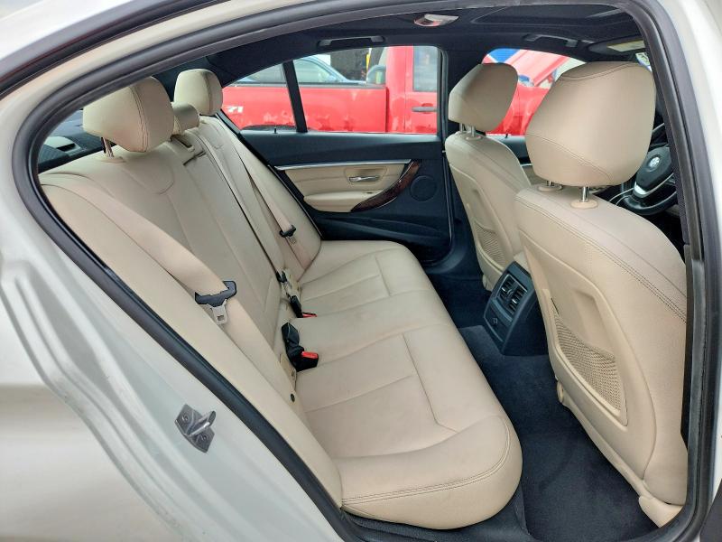 58393866 :رقم المزاد ، WBA8B9C56JEE81773 vin ، 2018 Bmw 330 مزاد بيع