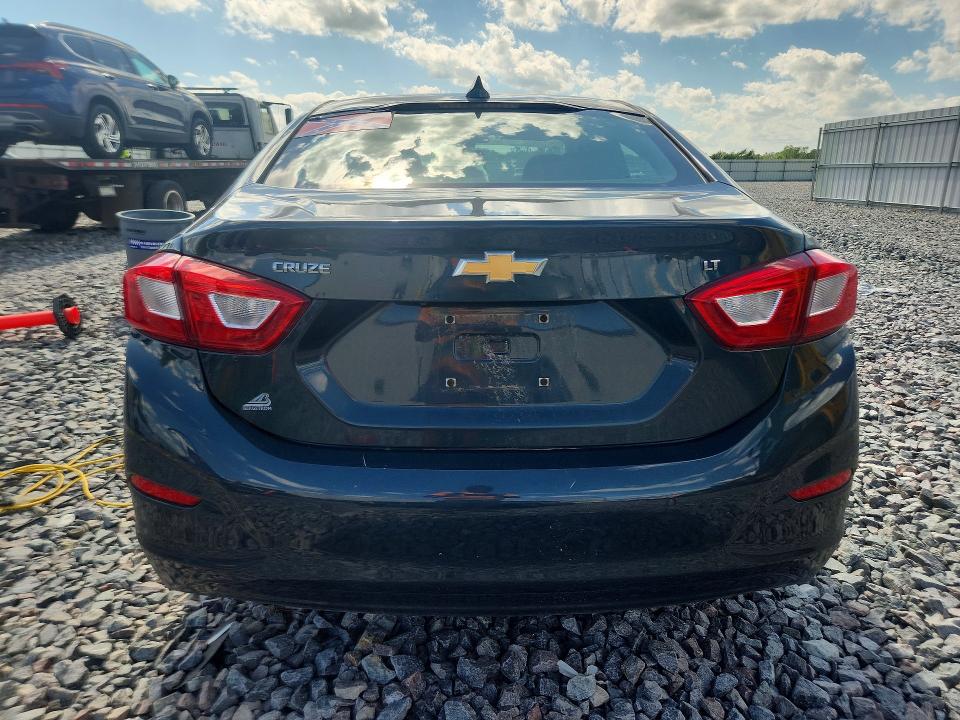 56716216 :رقم المزاد ، 1G1BE5SM0J7190326 vin ، 2018 Chevrolet Cruze مزاد بيع