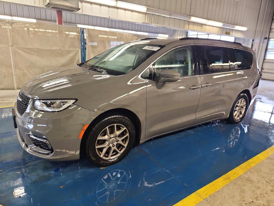 Auction sale of the 2022 Chrysler Pacifica, vin: 2C4RC1BG0NR167843, lot number: 56281306
