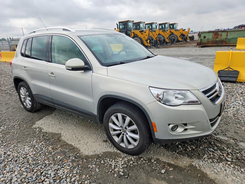 Продажа на аукционе авто 2011 Volkswagen Tiguan, vin: WVGBV7AX6BW531617, номер лота: 58961916