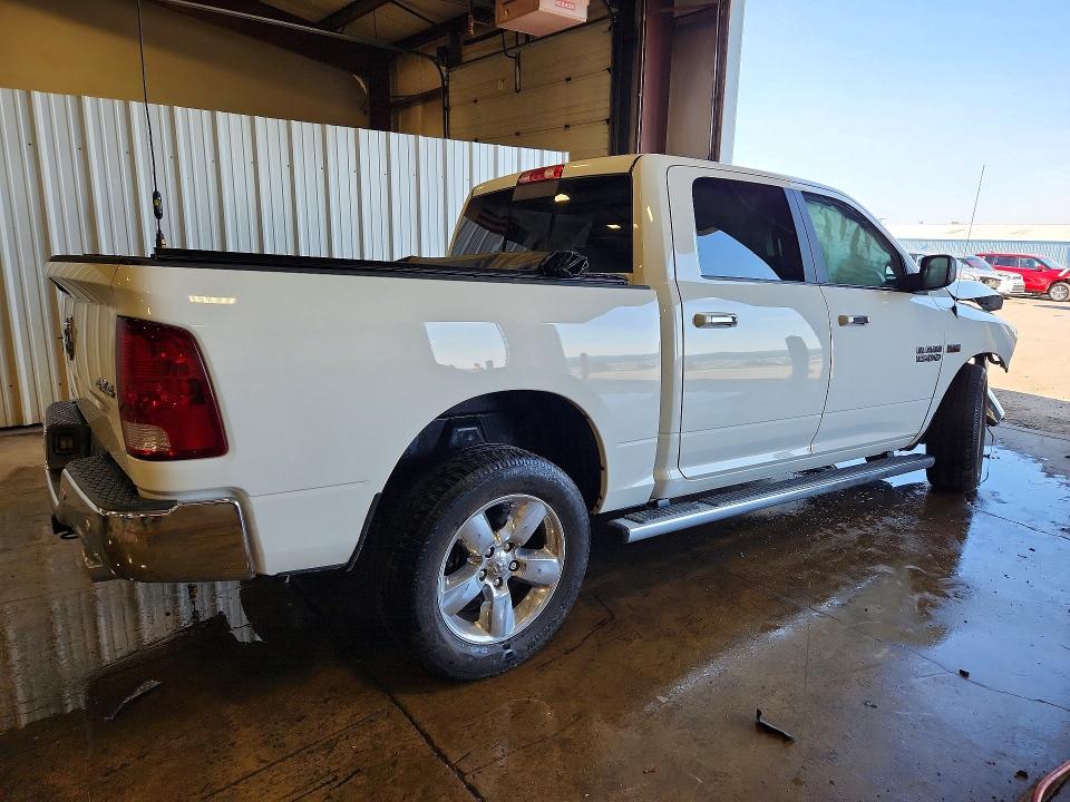 56494236 :رقم المزاد ، 3C6RR7LT8HG660992 vin ، 2017 Ram 1500 مزاد بيع