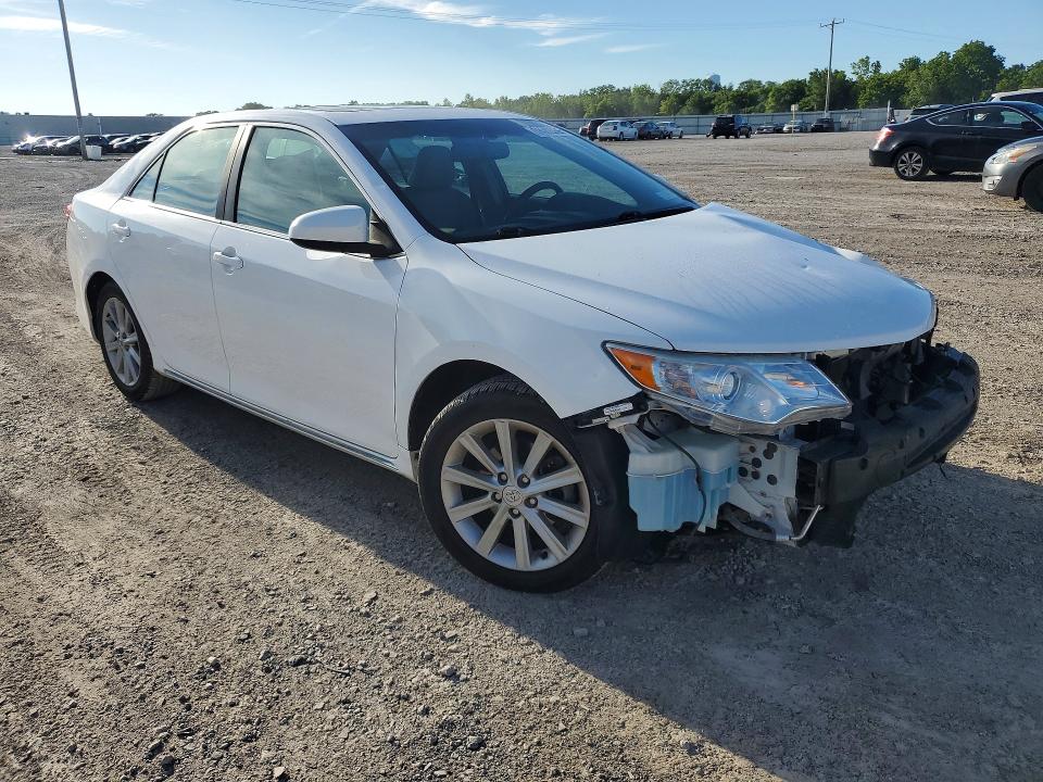 58582266 :رقم المزاد ، 4T4BF1FK5ER395350 vin ، 2014 Toyota Camry مزاد بيع