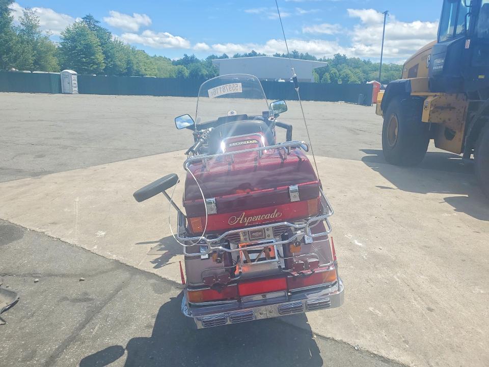 55978116 :رقم المزاد ، 1HFSC1423HA308633 vin ، 1987 Honda Gl1200 مزاد بيع