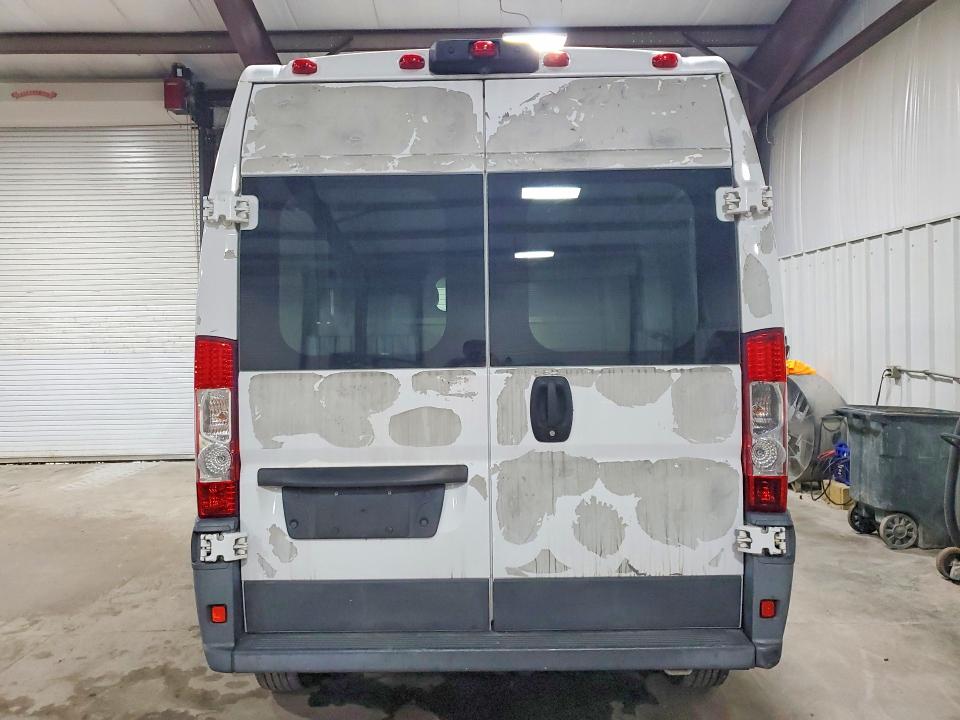 56798686 :رقم المزاد ، 3C6TRVCG9EE113315 vin ، 2014 Ram Promaster 2500 مزاد بيع