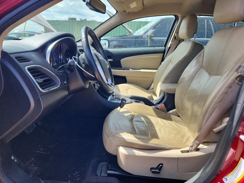 56876066 :رقم المزاد ، 1C3CCBCG5DN504744 vin ، 2013 Chrysler 200 مزاد بيع
