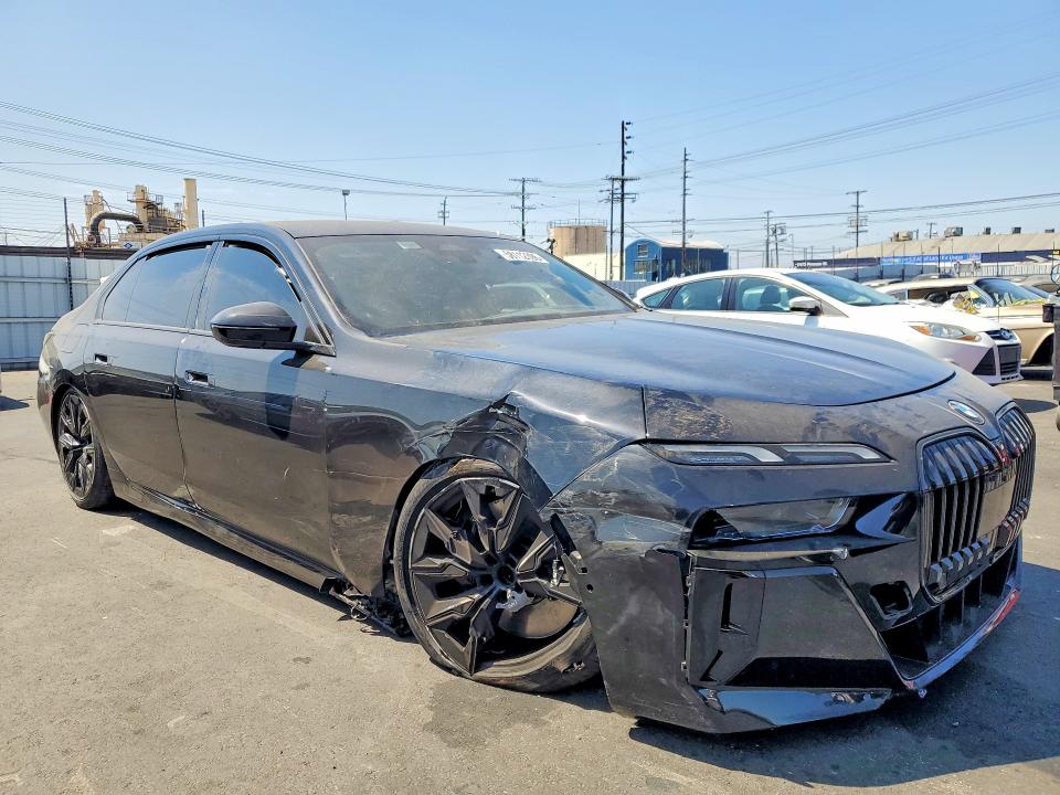 58112396 :رقم المزاد ، WBA23EH09TCW22033 vin ، 2026 Bmw 740 مزاد بيع