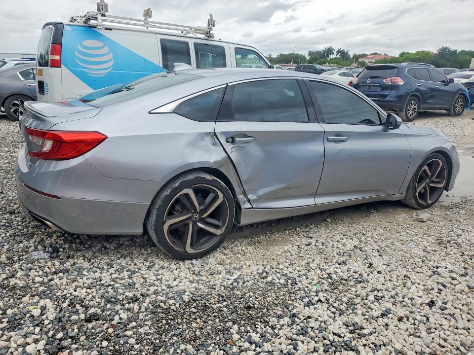 Продаж на аукціоні авто 2018 Honda Accord, vin: 1HGCV1F33JA131541, номер лоту: 55545476