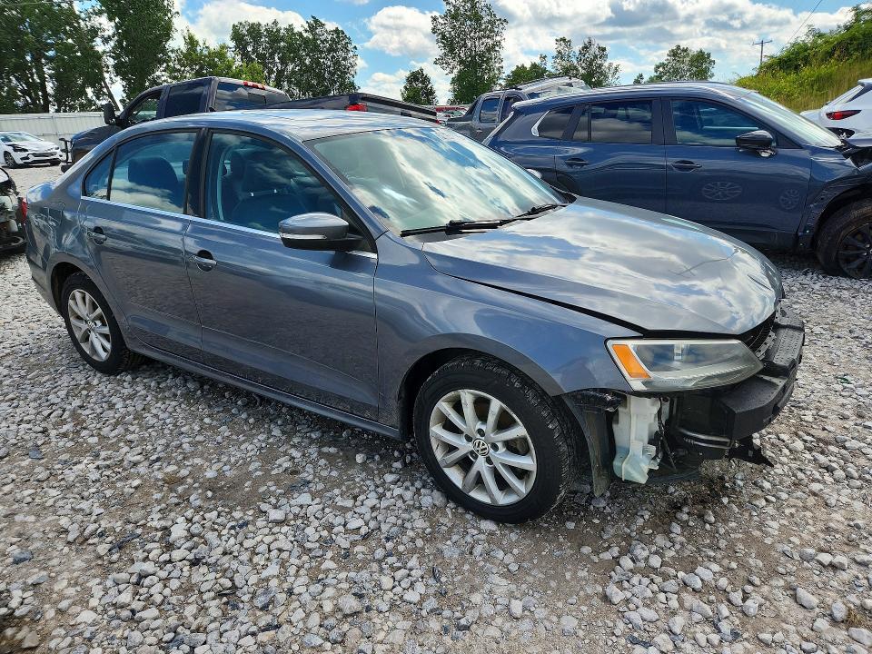 57222086 :رقم المزاد ، 3VWDP7AJ3DM201422 vin ، 2013 Volkswagen Jetta مزاد بيع