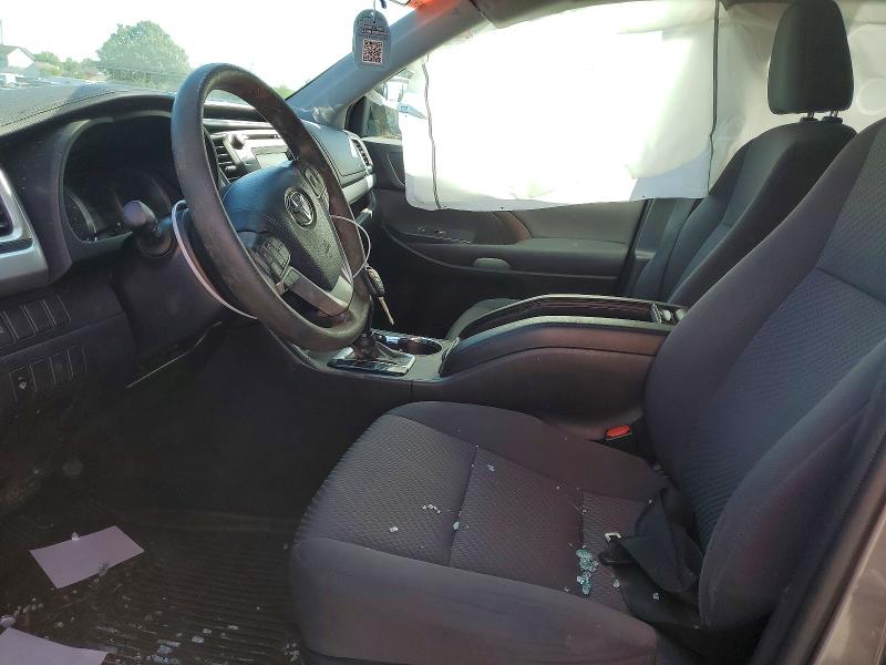 55307226 :رقم المزاد ، 5TDBZRFH9KS747483 vin ، 2019 Toyota Highlander مزاد بيع