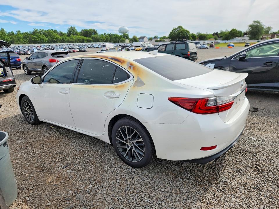 2016 Lexus Es მანქანა იყიდება აუქციონზე, vin: 58ABK1GG1GU019997, აუქციონის ნომერი: 57559036