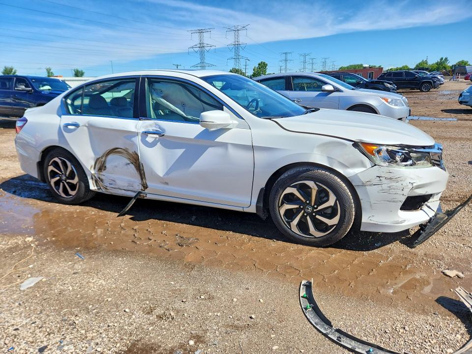 58510746 :رقم المزاد ، 1HGCR2F82HA064222 vin ، 2017 Honda Accord مزاد بيع