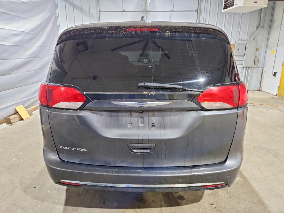 58383626 :رقم المزاد ، 2C4RC1BG3HR636086 vin ، 2017 Chrysler Pacifica مزاد بيع