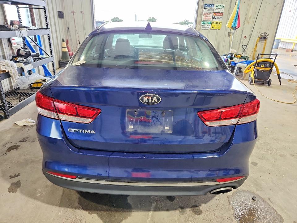 Продажа на аукционе авто 2017 Kia Optima, vin: 5XXGT4L32HG165464, номер лота: 57176706