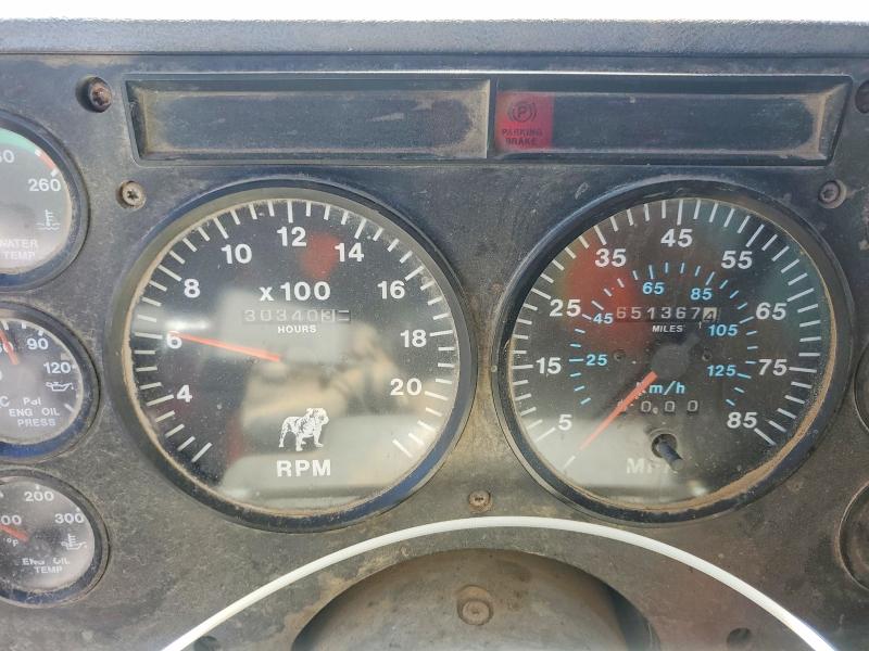 58385646 :رقم المزاد ، 1M2AD09C2XW007508 vin ، 1999 Mack 700 مزاد بيع