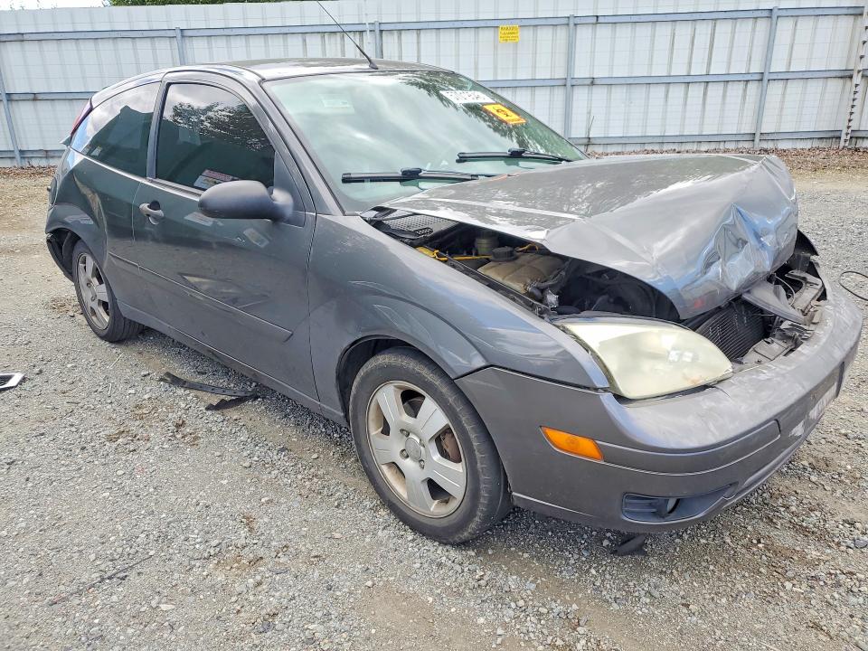 2005 Ford Focus მანქანა იყიდება აუქციონზე, vin: 3FAHP31N35R136467, აუქციონის ნომერი: 57019546