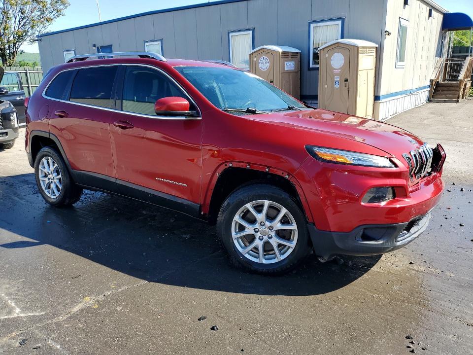 55598026 :رقم المزاد ، 1C4PJMCB0FW502268 vin ، 2015 Jeep Cherokee مزاد بيع