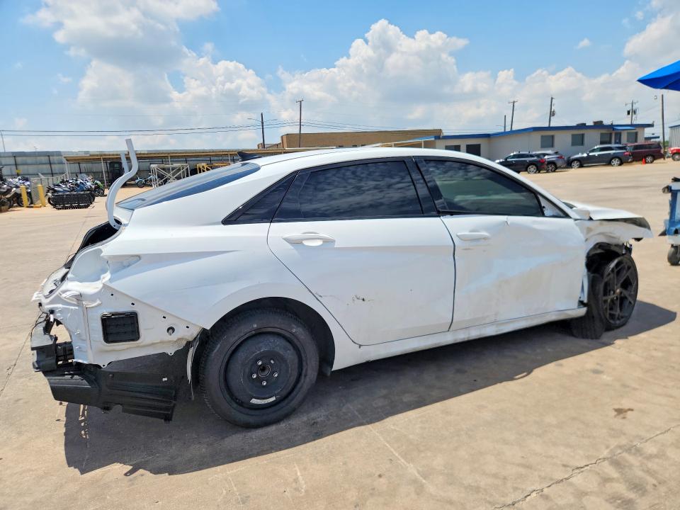 Auction sale of the 2025 Hyundai Elantra, vin: KMHLR4DFXSU985844, lot number: 51852996