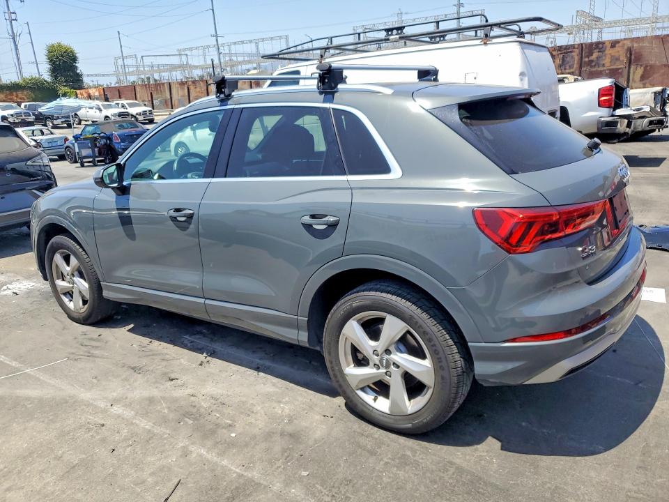55918916 :رقم المزاد ، WA1BECF39L1062261 vin ، 2020 Audi Q3 مزاد بيع
