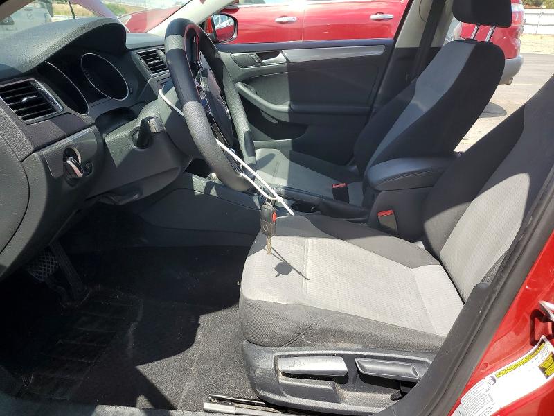 56701436 :رقم المزاد ، 3VW2B7AJ4HM389928 vin ، 2017 Volkswagen Jetta مزاد بيع