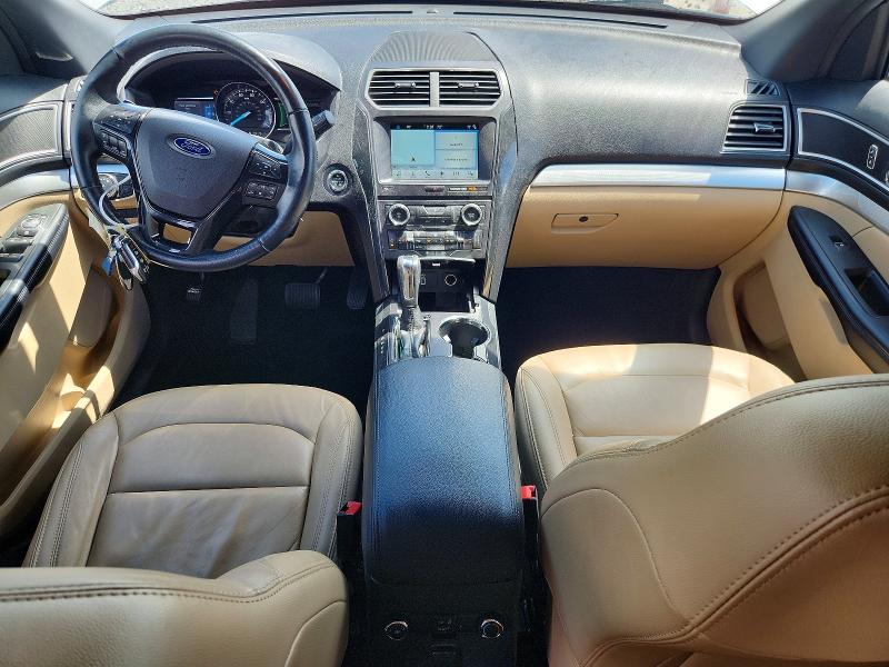 57953896 :رقم المزاد ، 1FM5K8D88HGD18154 vin ، 2017 Ford Explorer مزاد بيع