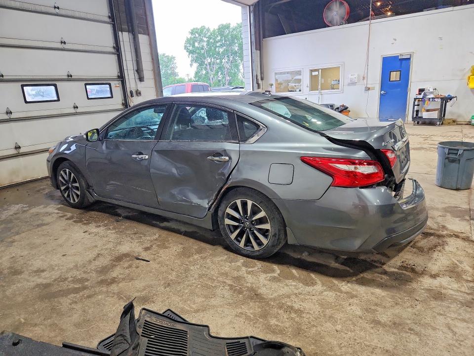 2017 Nissan Altima მანქანა იყიდება აუქციონზე, vin: 1N4AL3AP1HC216397, აუქციონის ნომერი: 56286926