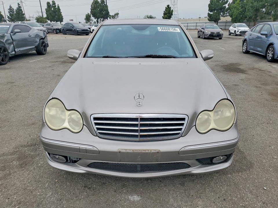 56608156 :رقم المزاد ، WDBRF52H06F755885 vin ، 2006 Mercedes-benz C-class مزاد بيع