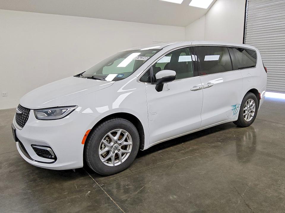 Продаж на аукціоні авто 2023 Chrysler Pacifica, vin: 2C4RC1FG9PR556610, номер лоту: 57423846