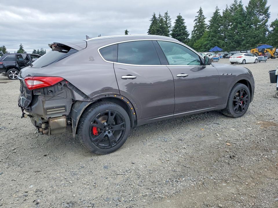 58579146 :رقم المزاد ، ZN661XUS7HX238652 vin ، 2017 Maserati Levante مزاد بيع