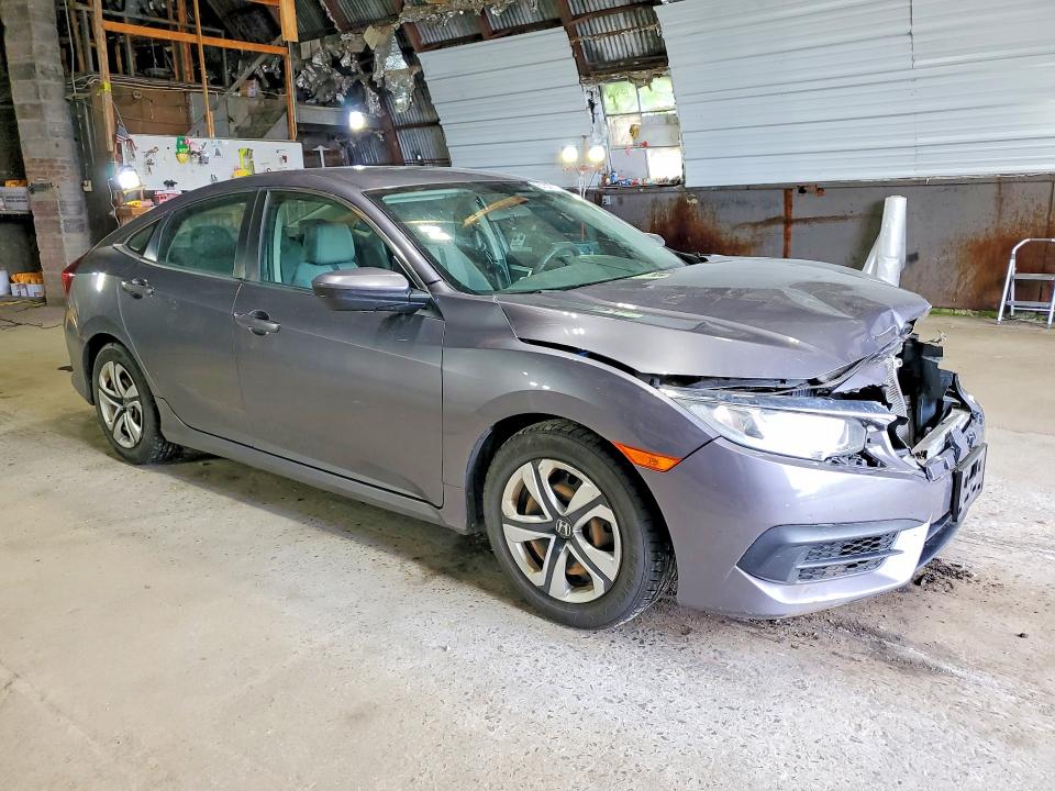 57537786 :رقم المزاد ، 19XFC2F52JE200855 vin ، 2018 Honda Civic مزاد بيع