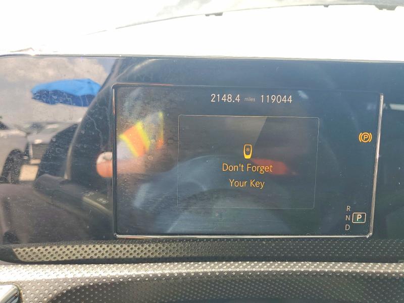 56542766 :رقم المزاد ، W1K3G4EB8LW044958 vin ، 2020 Mercedes-benz A مزاد بيع