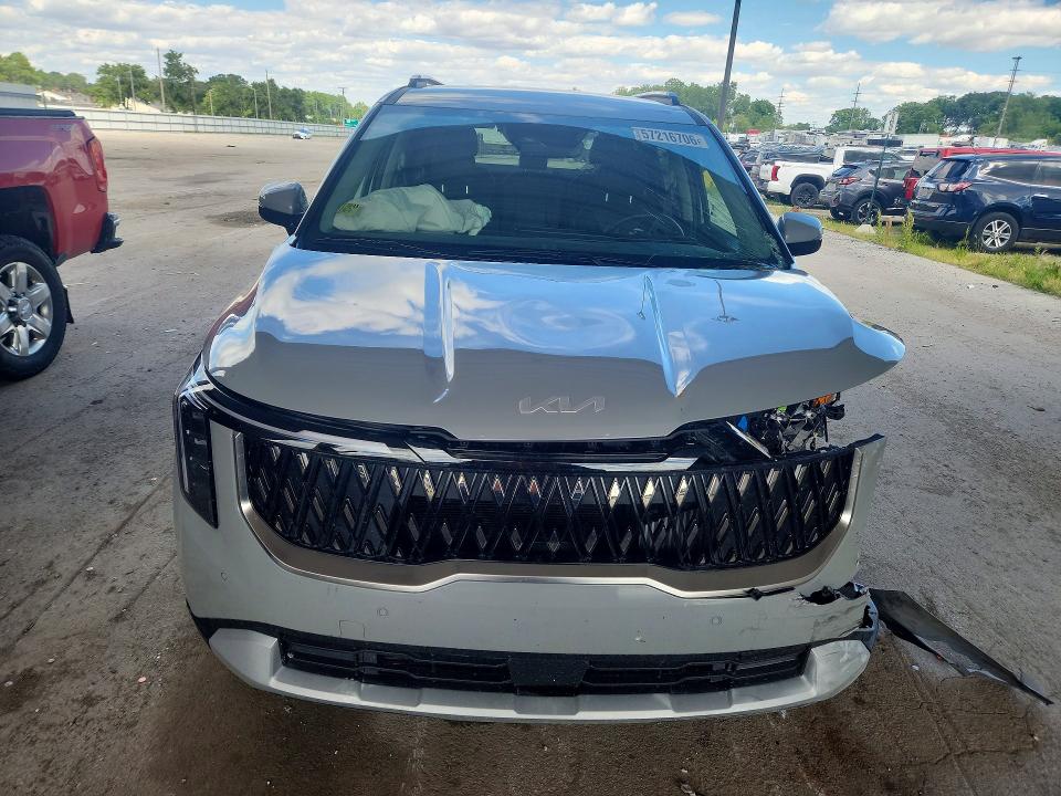 Продаж на аукціоні авто 2025 Kia Carnival, vin: KNDNC5KA9S6033322, номер лоту: 57216706