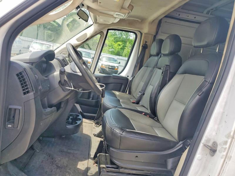 58708276 :رقم المزاد ، 3C6TRVCG4JE109294 vin ، 2018 Ram Promaster 2500 مزاد بيع