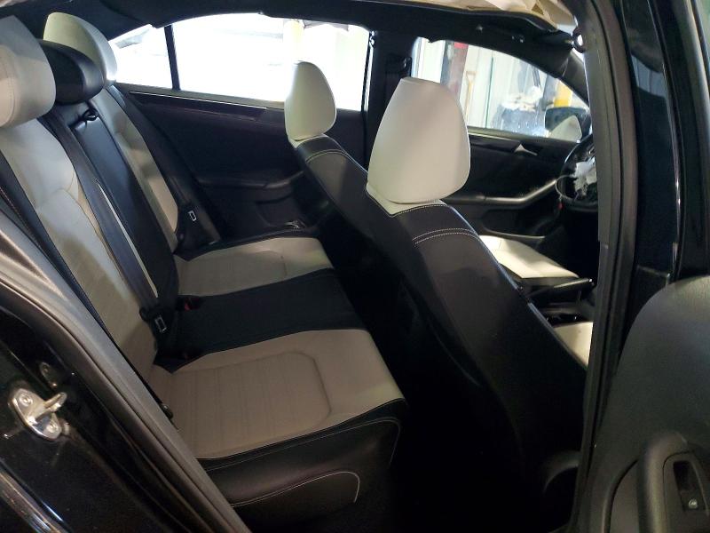 55893796 :رقم المزاد ، 3VWB17AJ0FM341049 vin ، 2015 Volkswagen Jetta مزاد بيع