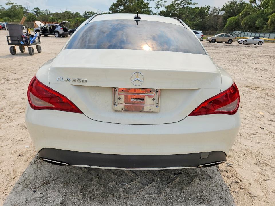 55686696 :رقم المزاد ، WDDSJ4EBXHN403656 vin ، 2017 Mercedes-benz Cla مزاد بيع