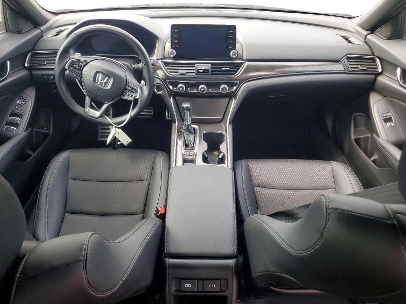 55590756 :رقم المزاد ، 1HGCV1F32NA083763 vin ، 2022 Honda Accord مزاد بيع