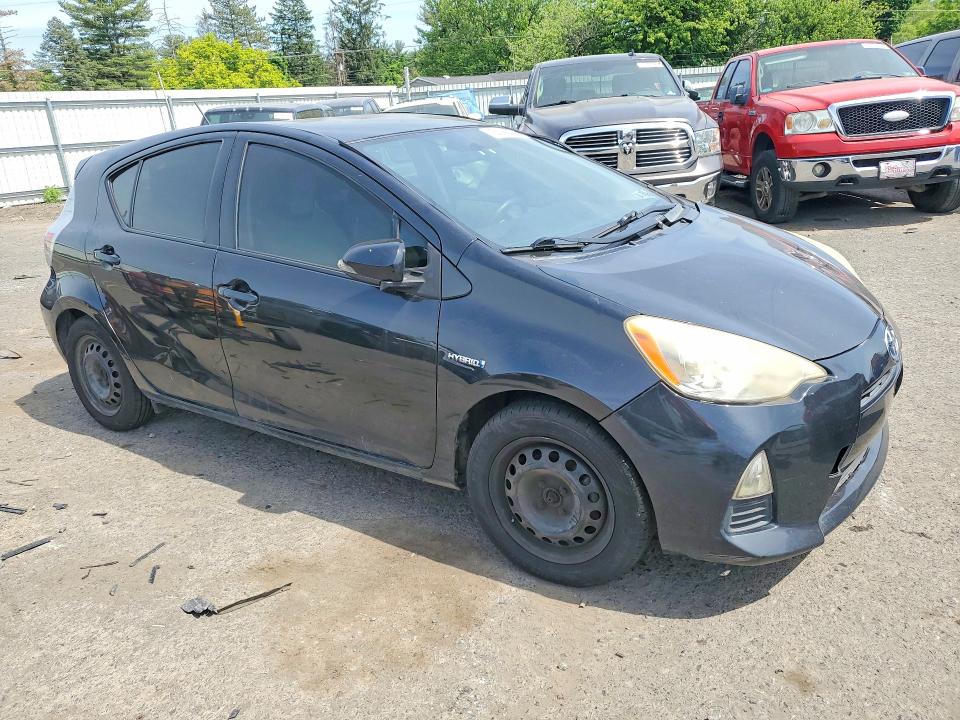 Продажа на аукционе авто 2012 Toyota Prius C, vin: JTDKDTB35C1007577, номер лота: 55789426