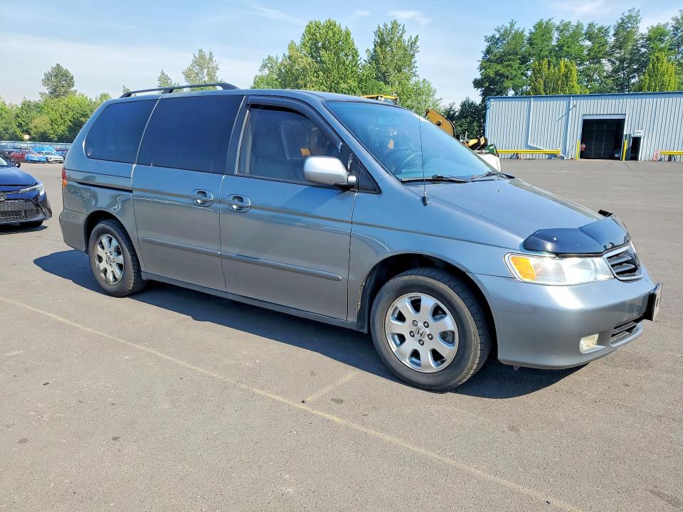 56331326 :رقم المزاد ، 2HKRL189X2H568351 vin ، 2002 Honda Odyssey مزاد بيع