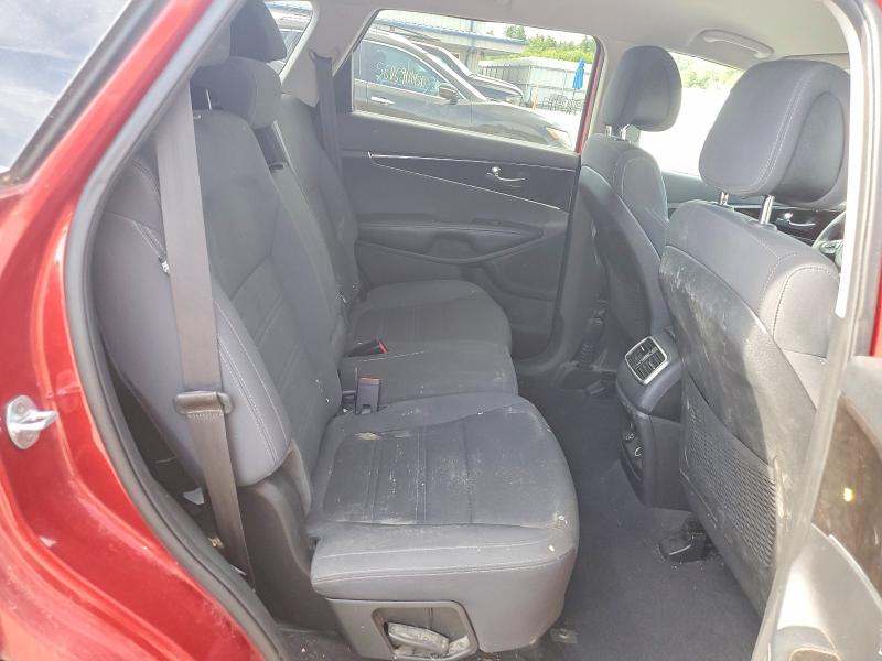 56304246 :رقم المزاد ، 5XYPGDA56HG192722 vin ، 2017 Kia Sorento مزاد بيع