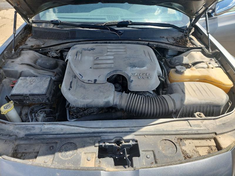 57558086 :رقم المزاد ، 2C3CA5CG4BH582736 vin ، 2011 Chrysler 300 مزاد بيع