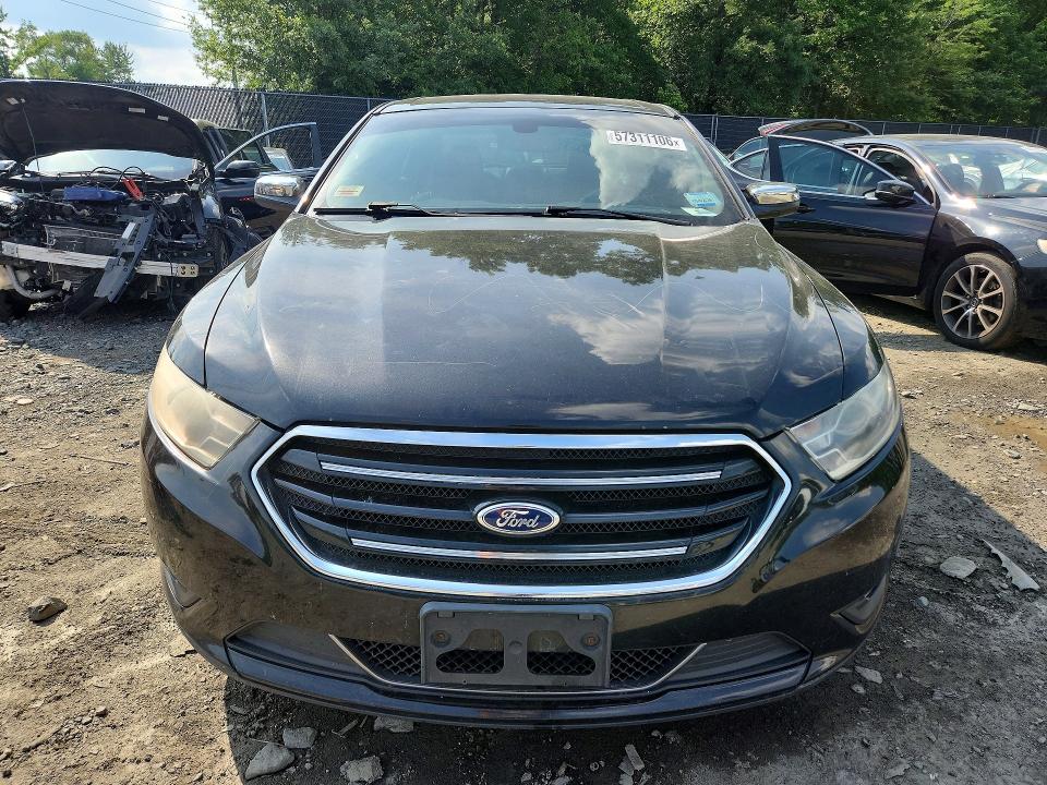 57311106 :رقم المزاد ، 1FAHP2F82FG114515 vin ، 2015 Ford Taurus مزاد بيع