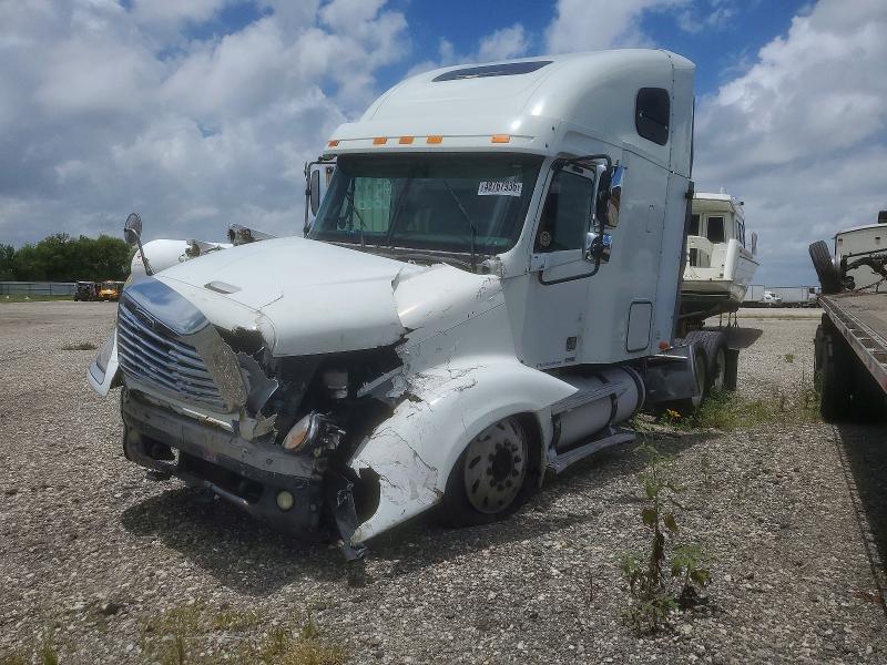 48767936 :رقم المزاد ، 1FUJA6CK05LN64215 vin ، 2005 Freightliner Columbia مزاد بيع